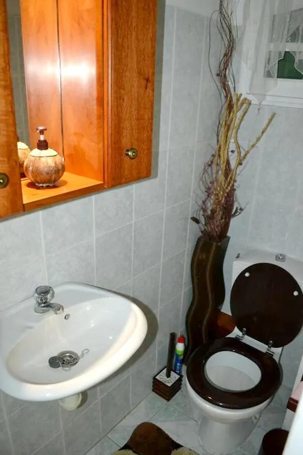 Spacious Seaview Haven: Deshaies Mountain Retreat Guadeloupe