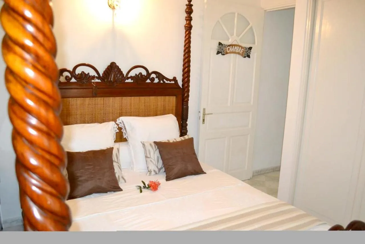 Spacious Seaview Haven: Deshaies Mountain Retreat Guadeloupe